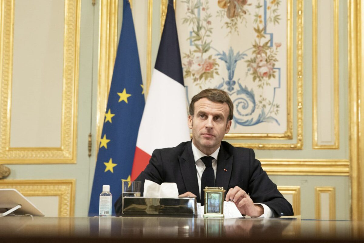 Γαλλικές εκλογές: Νικητή τον Μακρόν «δείχνει» νέα δημοσκόπηση