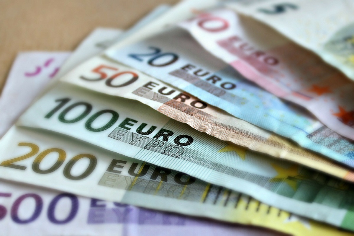 Επιχειρηματίες: Πώς θα λάβετε επιχορήγηση 14.800 ευρώ