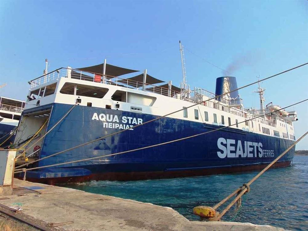 Ρόδος: Επιβατηγό πλοίο προσέκρουσε στον προβλήτα του λιμανιού