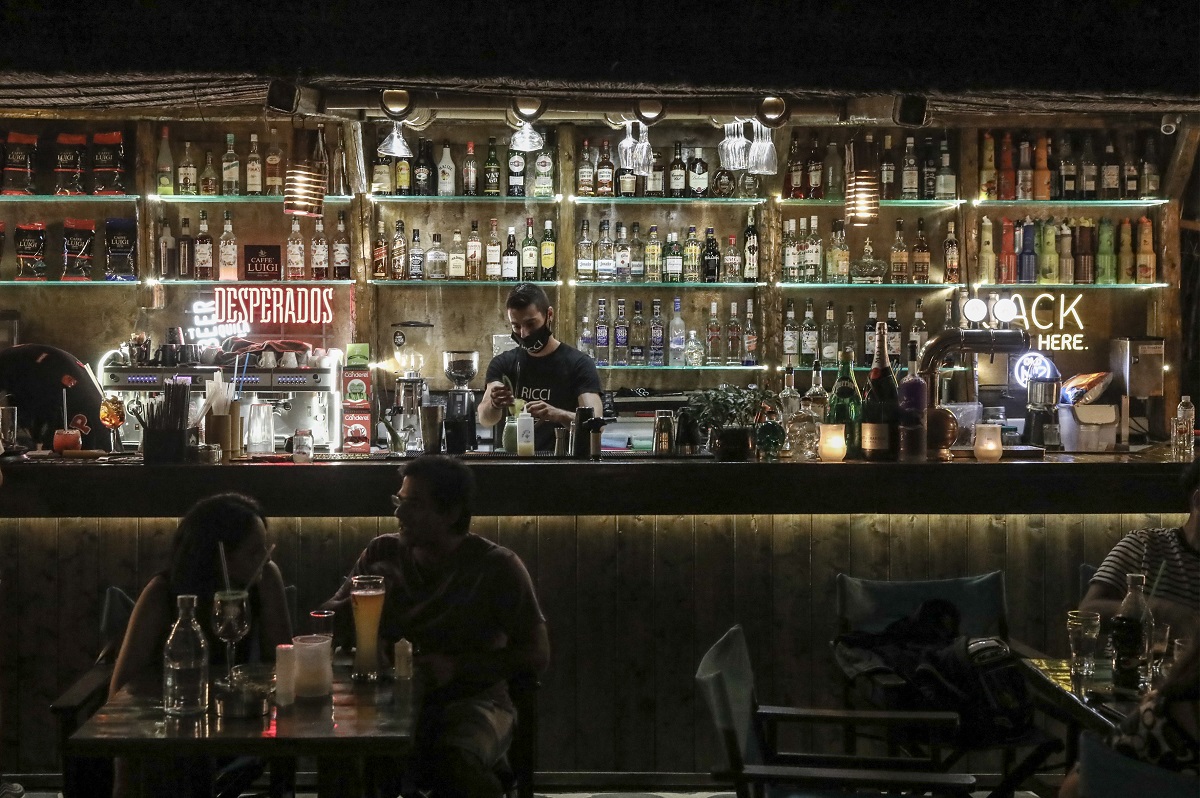 Πέλλα: Πρόστιμο 10.000 ευρώ σε καφέ μπαρ-Είχε μουσική μέσα στο μαγαζί