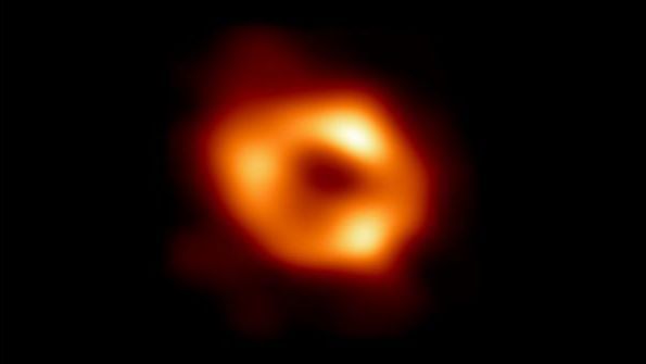 Ιστορική στιγμή για την αστρονομία η πρώτη εικόνα της μαύρης τρύπας του Γαλαξία (VIDEO)