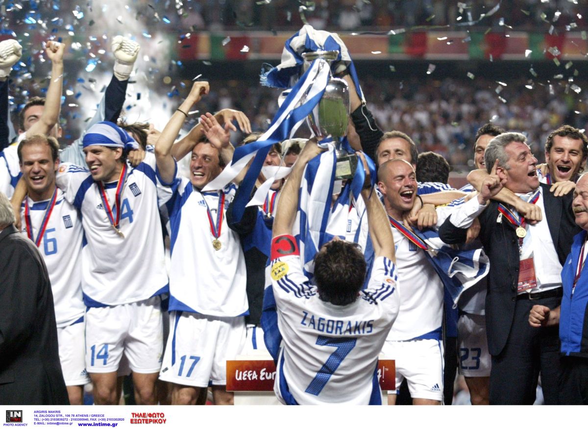 Euro 2004: In questo giorno di 18 anni fa, la Grecia raggiunse la vetta (VIDEO-FOTO)