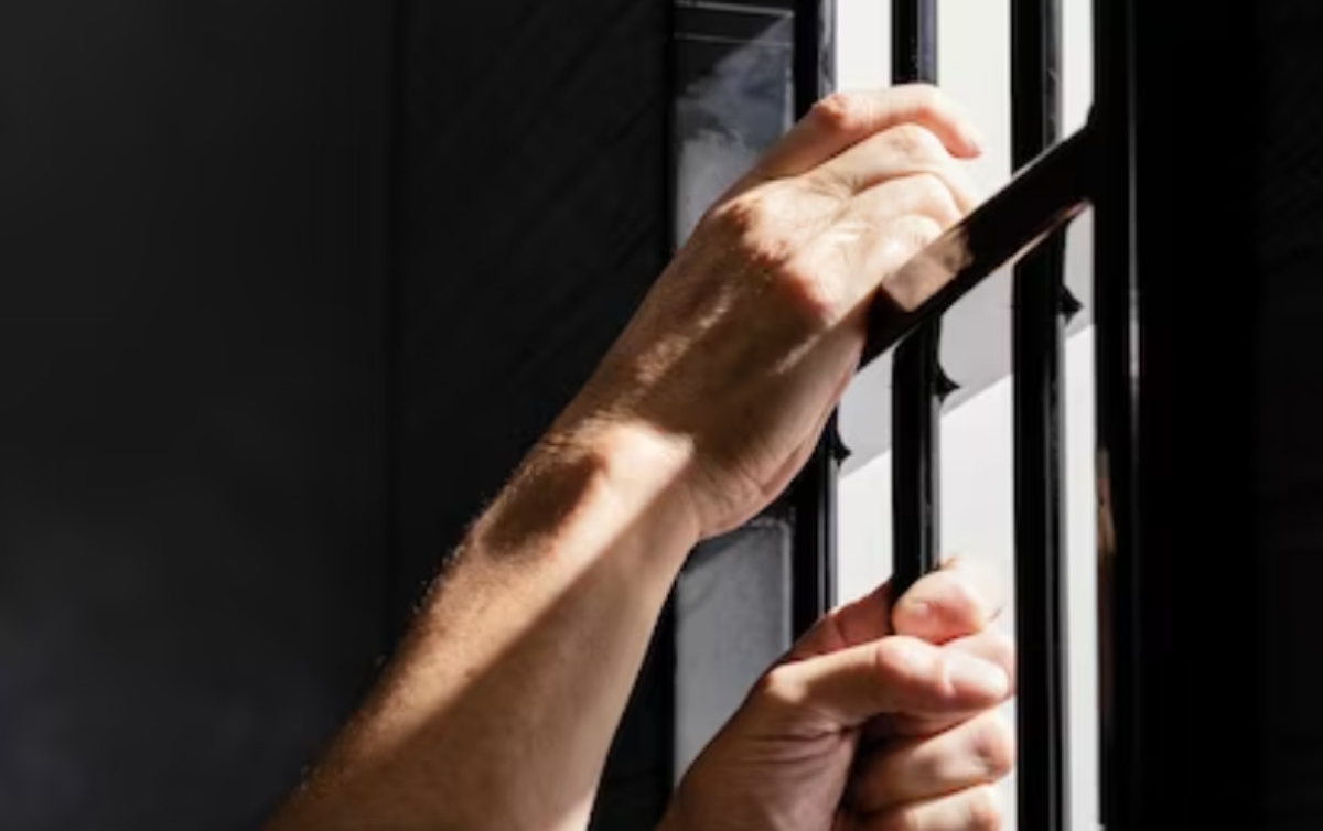 Στη φυλακή 47χρονη για τηλεφωνικές απάτες – 280.000 ευρώ η λεία της