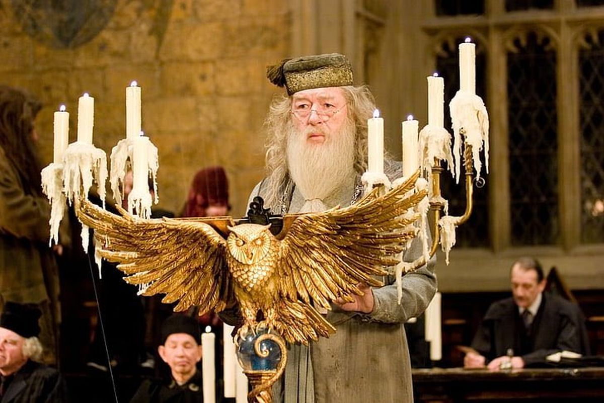 Πέθανε ο ηθοποιός που υποδυόταν τον Dumbledore στις ταινίες Harry Potter,  Sir Michael Gambon | ThessNews