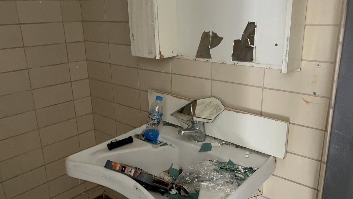 Η Δήμος Θεσσαλονίκης για τον βανδαλισμό των δημόσιων WC – «Κάποιοι επιμένουν να βάζουν εμπόδια»